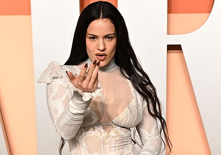 El huracán Rosalía arrasa con su nuevo disco, Lux.