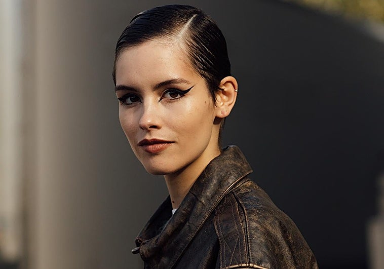 Esta base de maquillaje antiedad de farmacia con protector solar es la favorita de mi madre de 60 años y la mía