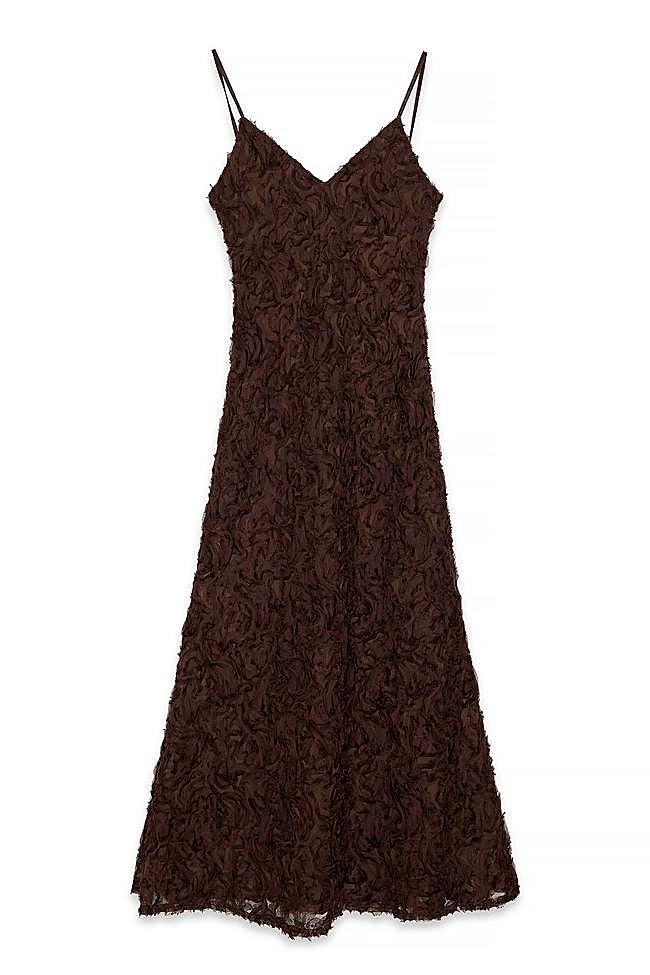 Vestido lencero maxi (51,57€)