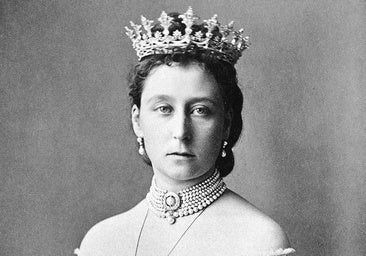 La princesa Alicia del Reino Unido luciendo la tiara Hesse en 1871.