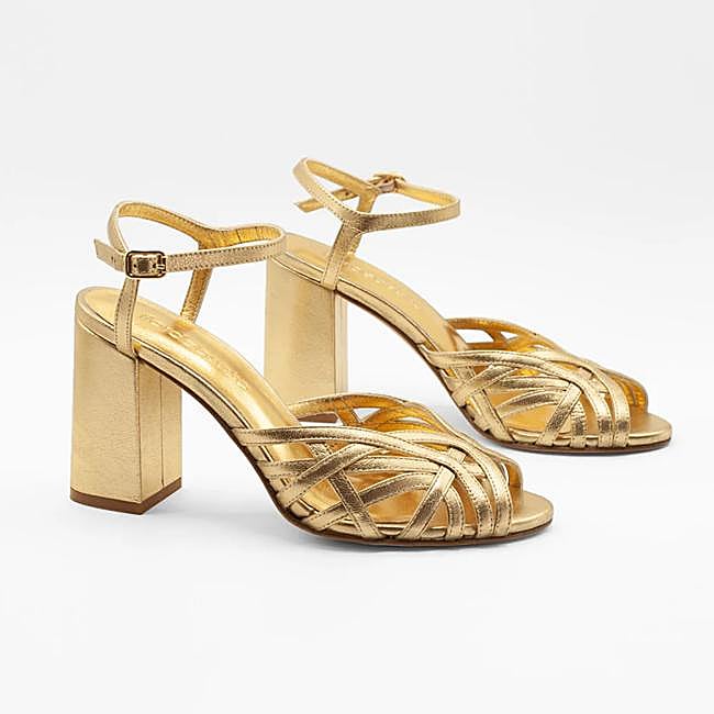 Sandalias de tacón en dorado con trenzado de Flordeasoka.