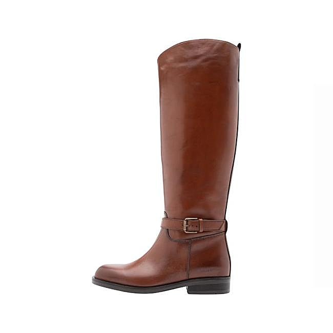 Botas ecuestre en cuero marrón de Marc O'Polo, 182,95 euros.