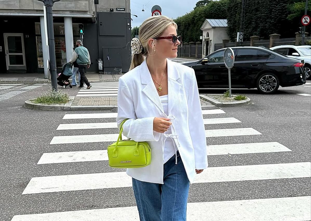 Imagen secundaria 1 - Así combinan en Copenhagen Fashion Week los bolsos de esta marca española.