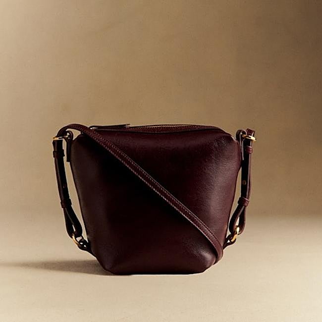 Bolso Lou de Sézane, 195 euros.