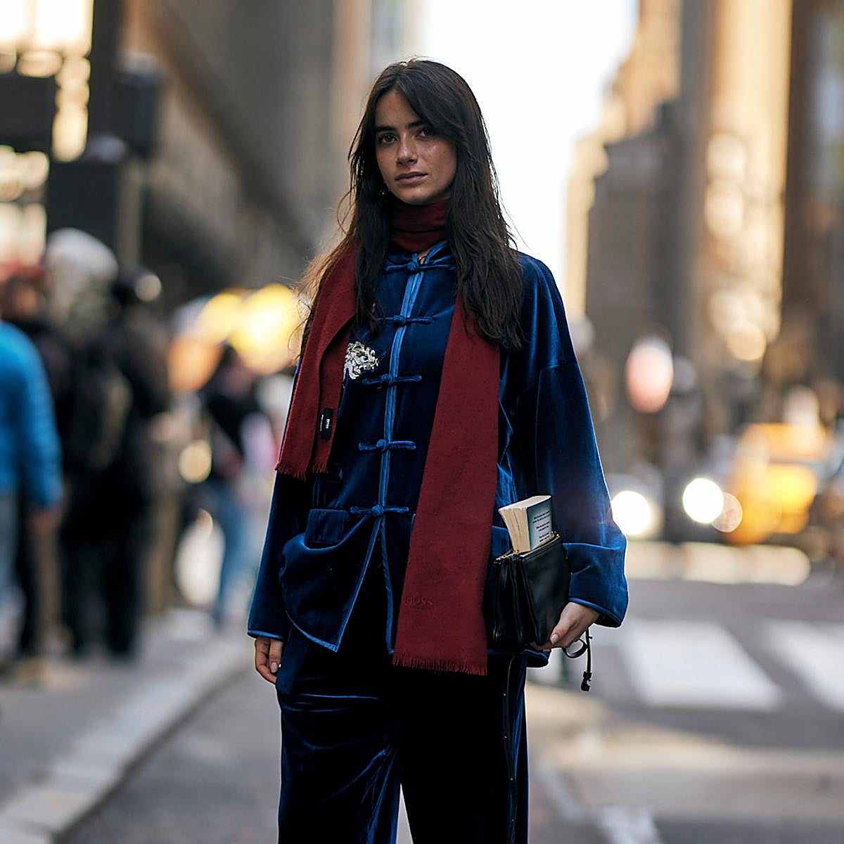 El conjunto de terciopelo cómodo perfecto para Navidad.