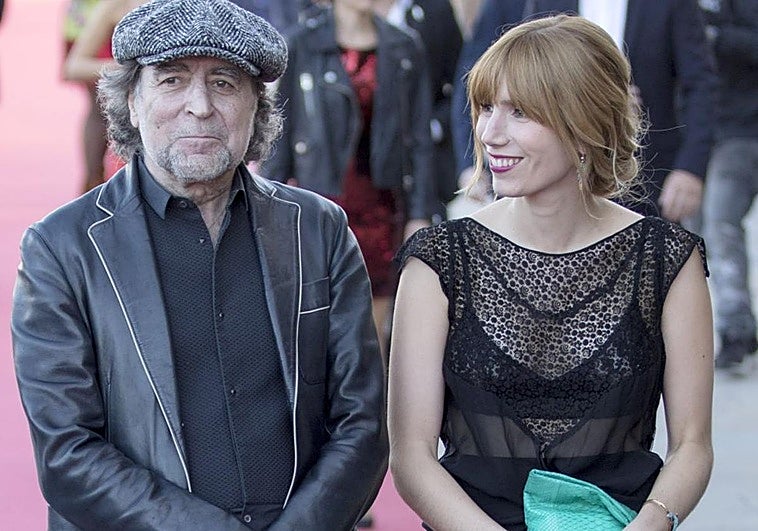 Javier Sabina y su hija, Carmela, en una de las pocas ocasiones que se han dejado ver juntos en un evento.