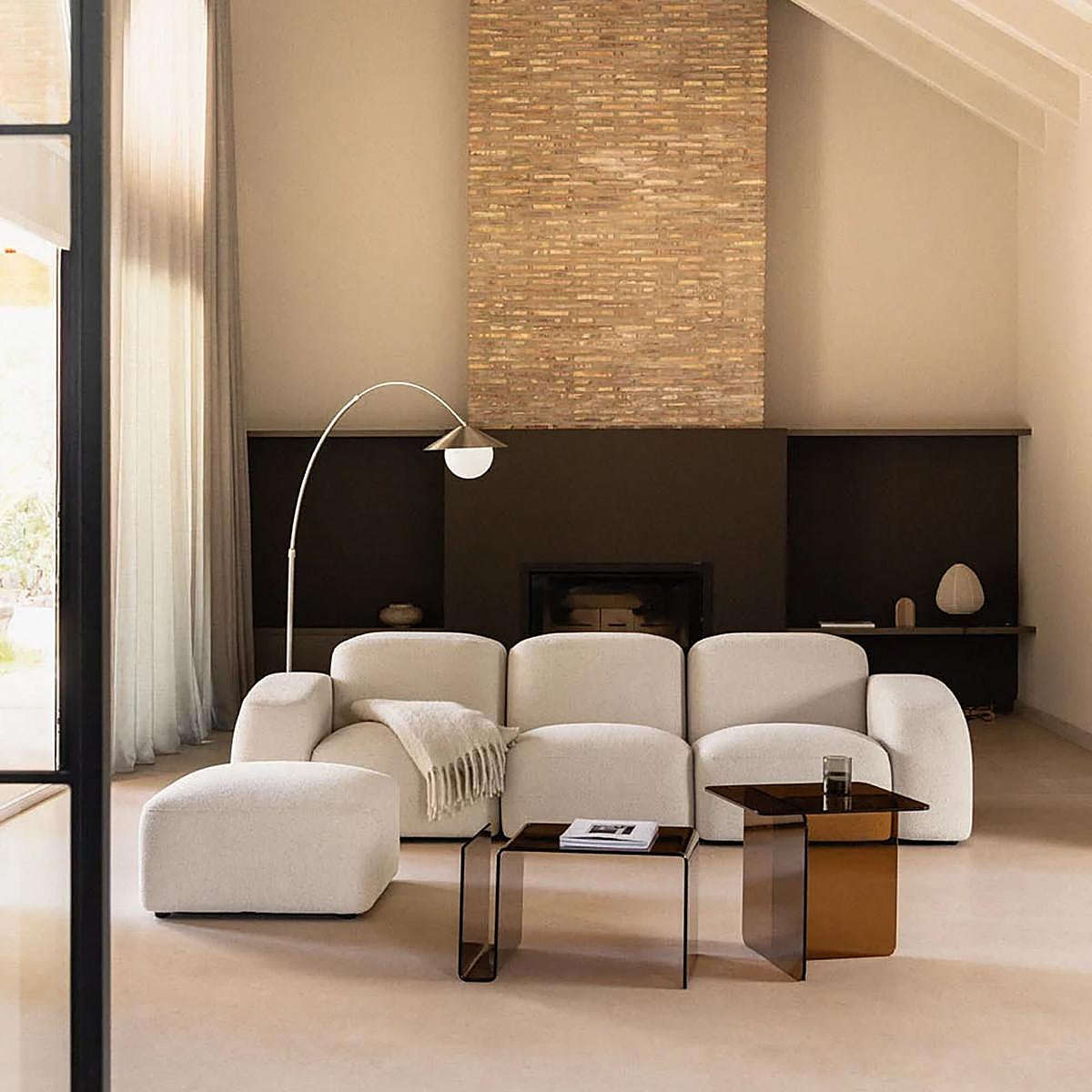 El truco de los mejores decoradores para que tu salón sea más cómodo y parezca más grande es tener en cuenta estas medidas clave