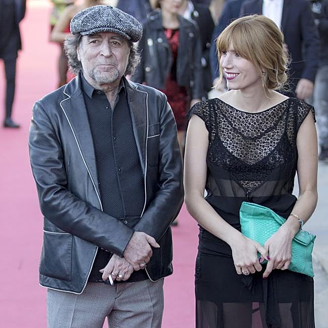Joaquín Sabina y su hija Carmela, que trabaja en el mundo de la producción audiovisual.