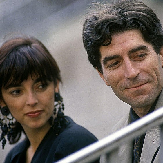 Así es Isabel Oliart, madre de las hijas de Joaquín Sabina: un padre ministro, la trágica muerte de sus hermanos y su finca familiar