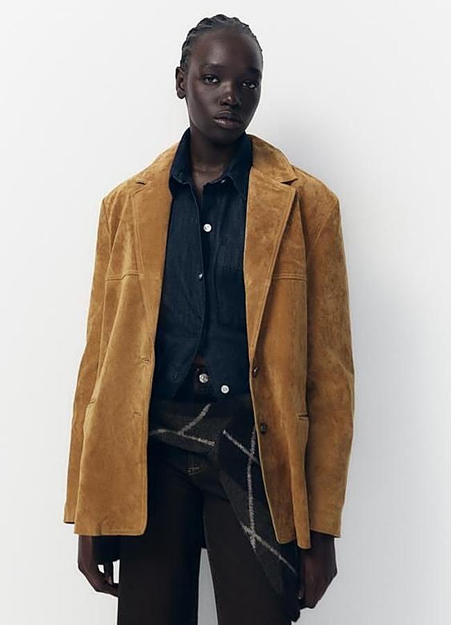 Imagen - Blazer en tejido de piel de ante marrón