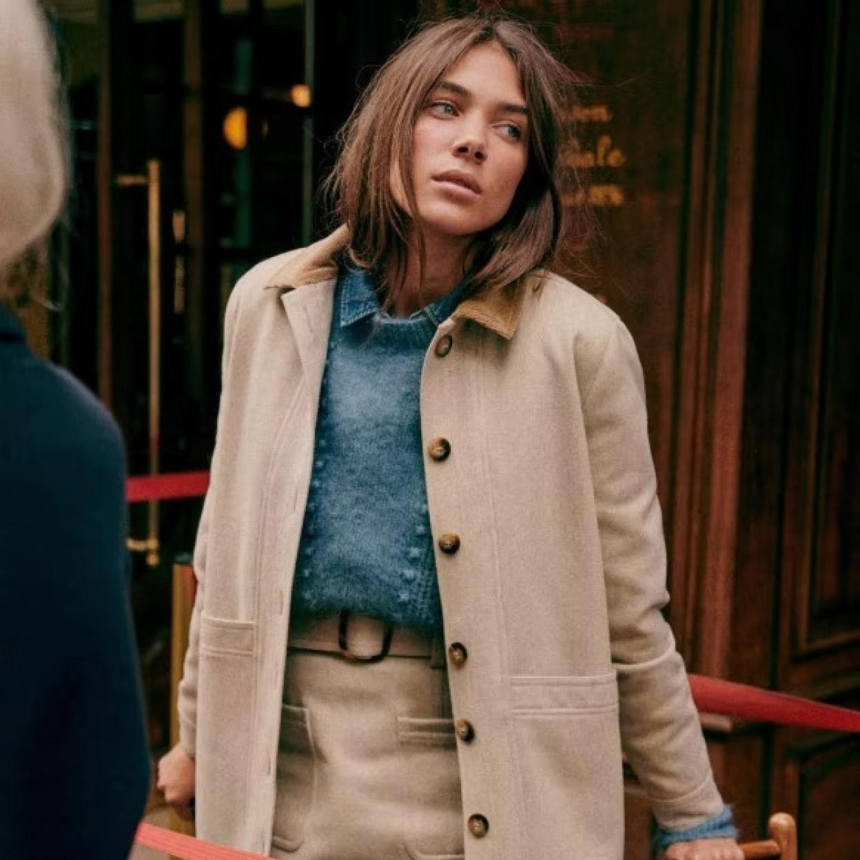 Vestidos midi para los días de fiesta, originales chaquetas de punto y muchas otras novedades que refrescarán todos tus looks diarios.