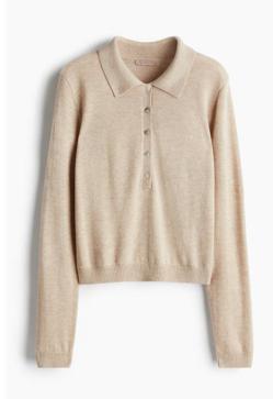 Imagen secundaria 2 - Jersey trenzado con cuello de polo de Sandro (235€)/ Polo con strass de cashmere ultrafine de Falconeri (268€)/ Cashmere-blend polo shirt (75,99€)