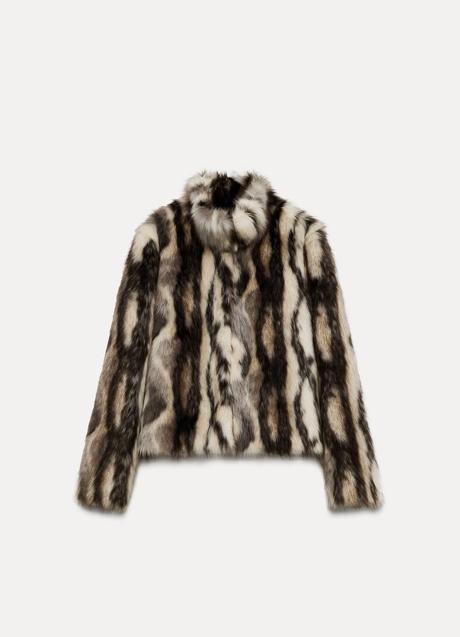 Imagen - Abrigo de pelo de Zara (89,99 euros)