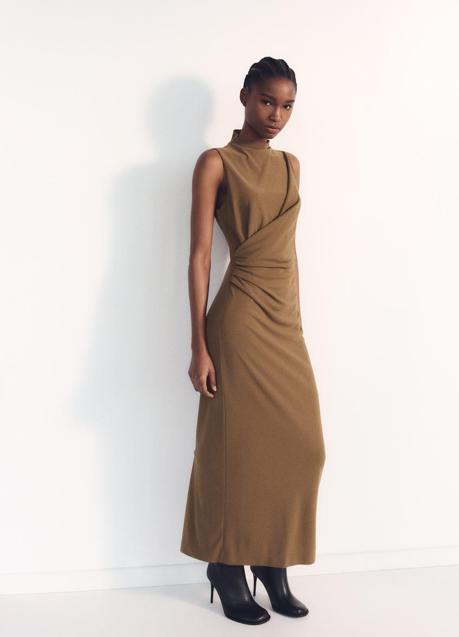 Imagen - Vestido midi de Zara (29,95 euros)
