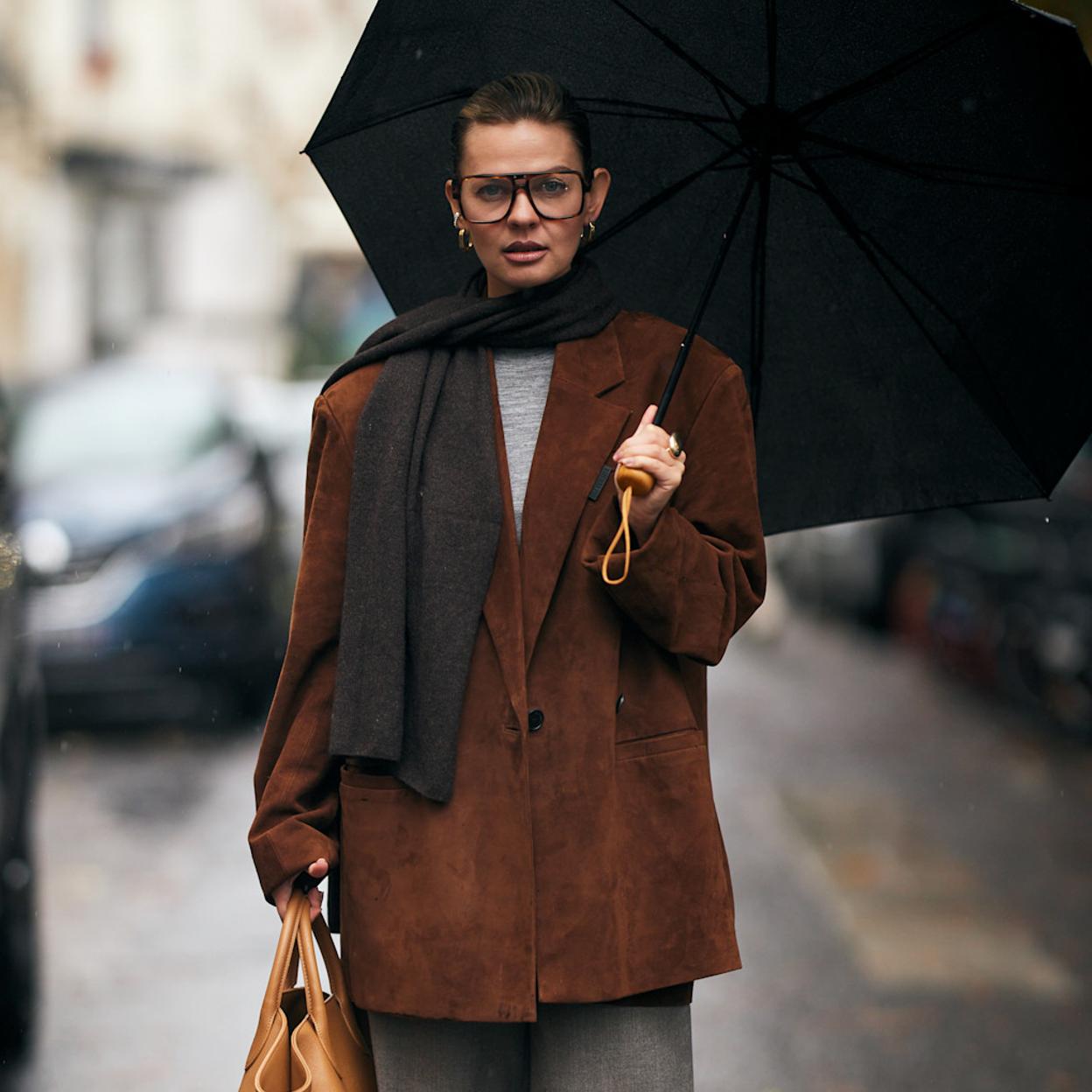 Chaquetas en marrón chocolate que elevarán tus looks