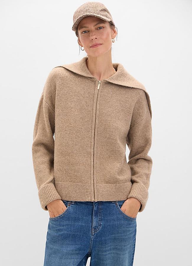 Imagen - Chaqueta cuello cremallera (19,99€)