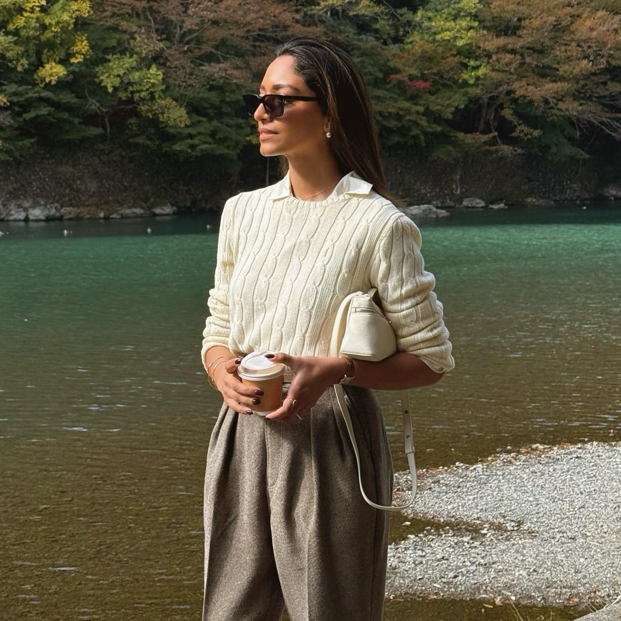 Estos son los pantalones de rebajas que combinan con todo. 