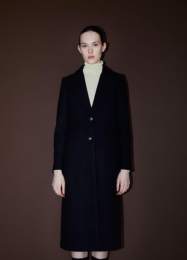 Imagen - Abrigo negro básico