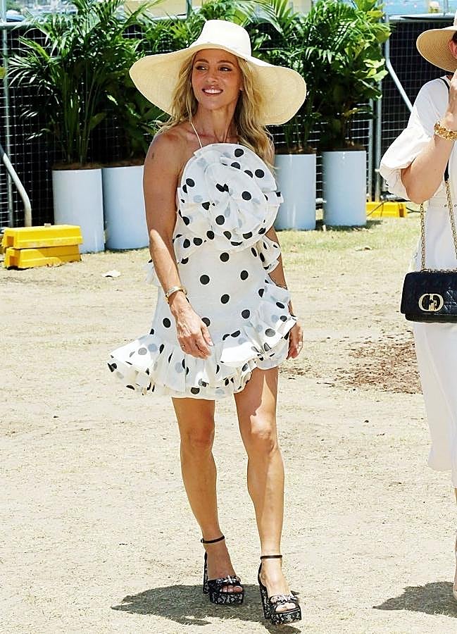 Imagen - Elsa Pataky con un vestido de lunares de Zimmermann. / GTRES