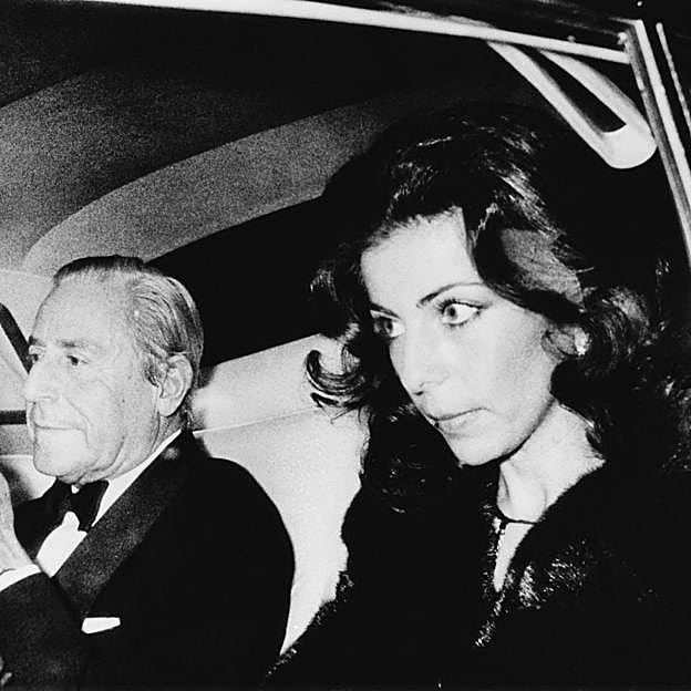 Firyal de Jordania y Stavros Niarchos, en una imagen de archivo. 