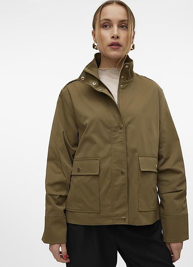Imagen - Parka corta en verde de Vero Moda.
