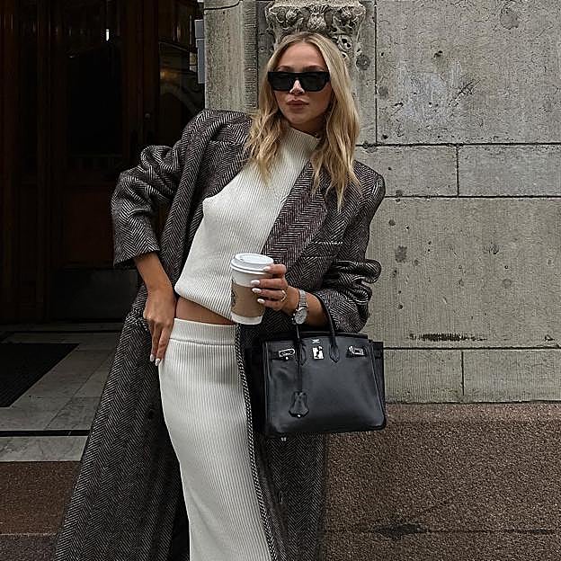 Las faldas más bonitas del invierno son ponibles, elegantes y femeninas