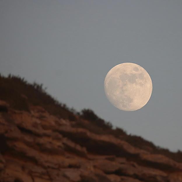 La luna llena del 13 de enero. 