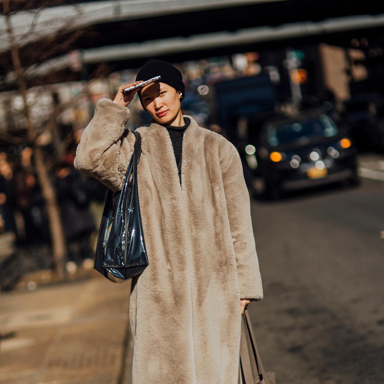 Este es el abrigo súper calentito que comprarás en Oysho para la ola de frío