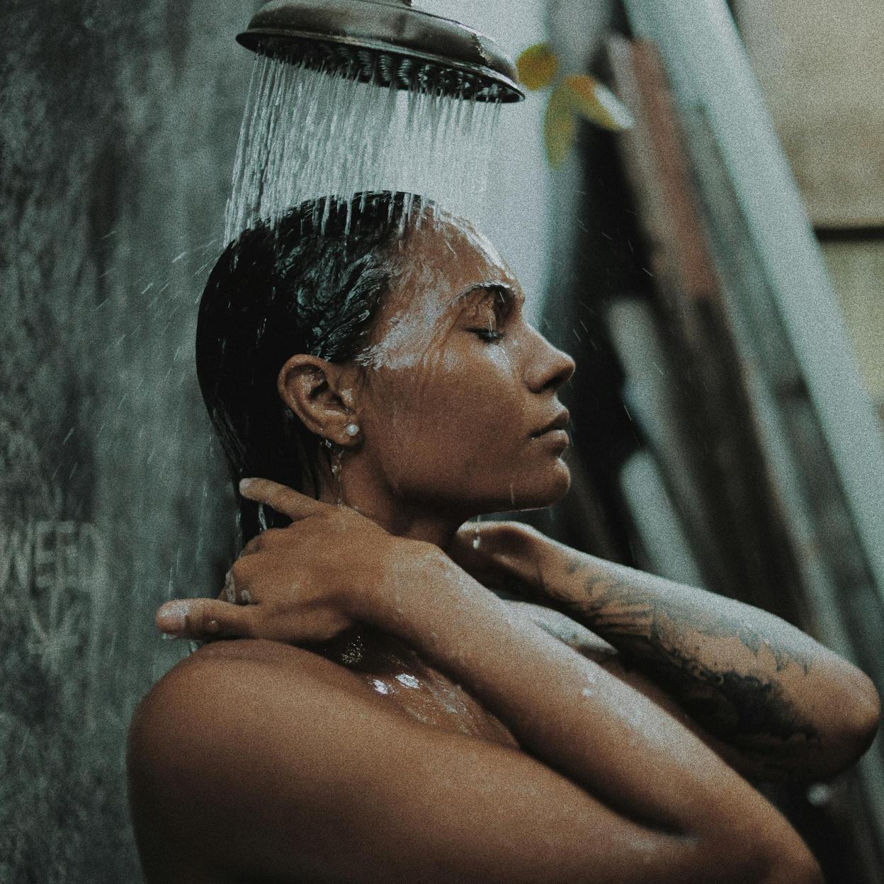 Los baños de agua fría pueden ayudarte a perder peso. 