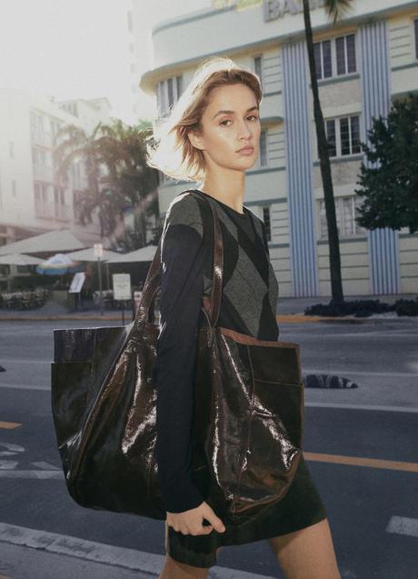 Imagen - Bolso de piel de Massimo Dutti (169 euros)