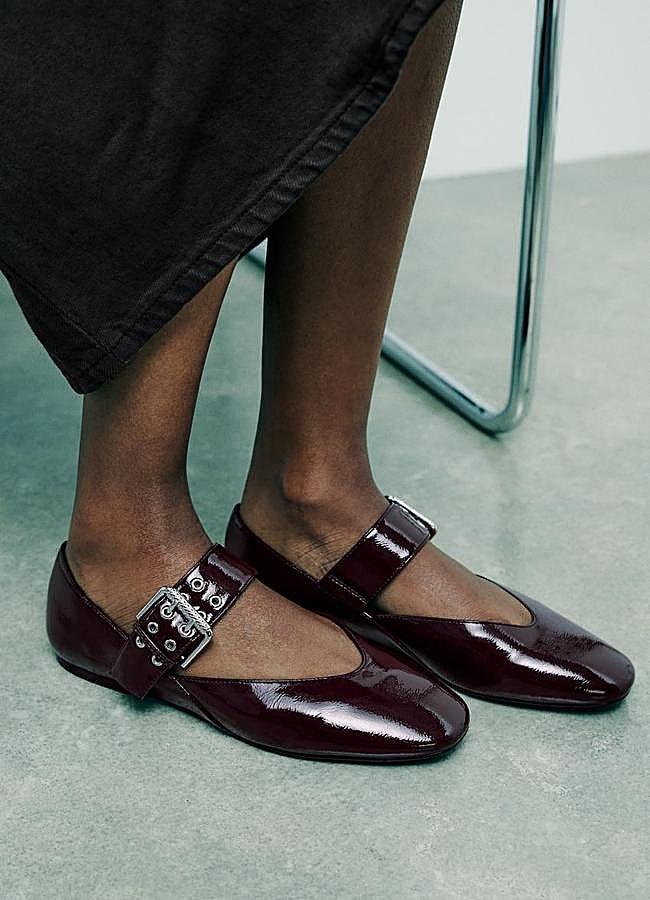 Imagen - Bailarinas en burdeos de Zara.