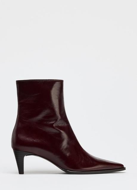 Imagen - Botines burdeos de Zara (29,95 euros)