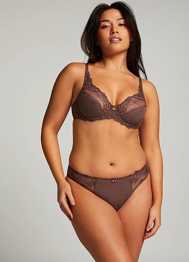 Imagen - Conjunto de lencería en color marrón de Hunkemöller. Precio: 37,99 euros (sujetador) y 19,99 euros (braguita).