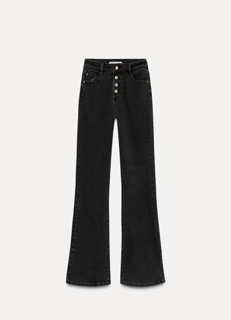 Imagen - Vaqueros negros de Zara (25,99 euros)