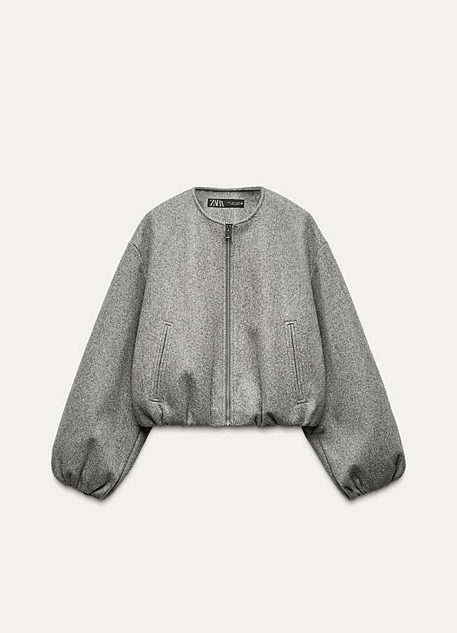 Imagen - Chaqueta bomber en color gris de Zara.