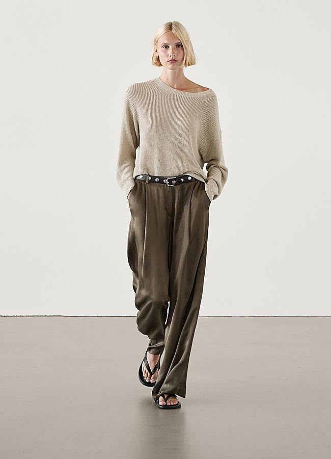 Imagen - Pantalón fluido y satinado de Massimo Dutti.