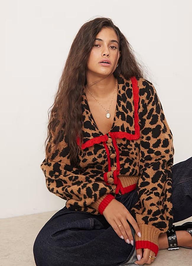 Imagen - Cárdigan estampado de leopardo con cuello bobo