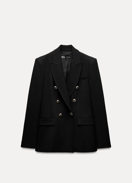 Imagen - Americana con doble botonadura de Zara (49,95 euros)