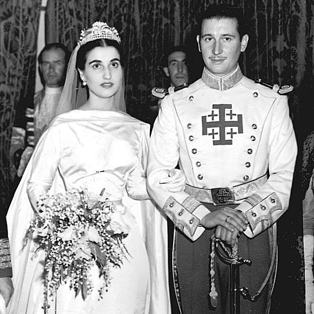 Carmen Franco Polo y Cristóbal Martínez-Bordiú, el día de su boda 