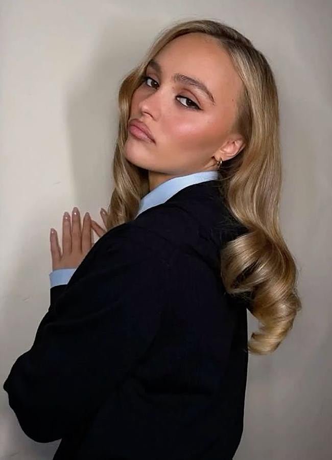 Imagen - Lily Rose Depp con mechas glossy/@brycescarlett