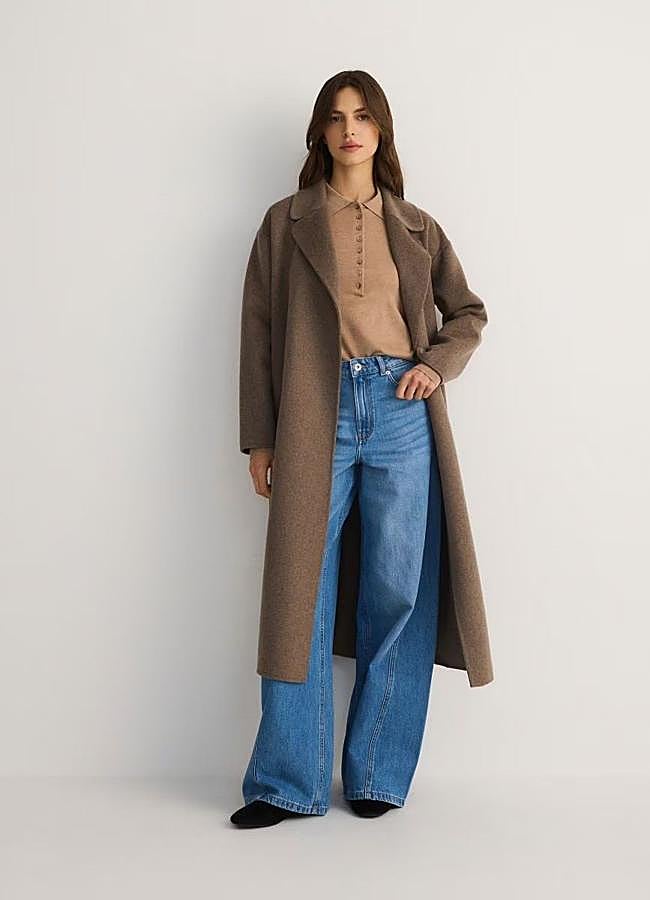 Imagen - Abrigo mocha mousse oversize