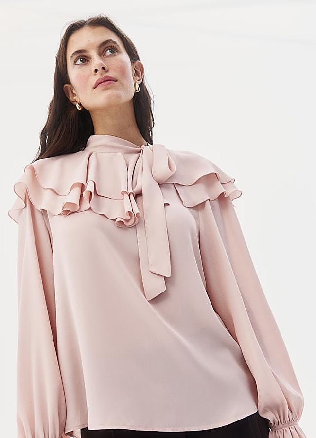 Imagen - Blusa satinada de volantes en rosa pastel