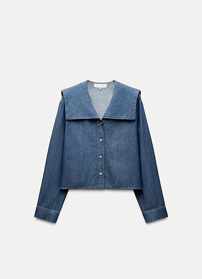Imagen - Camisa con cuello bobo en denim de Zara.