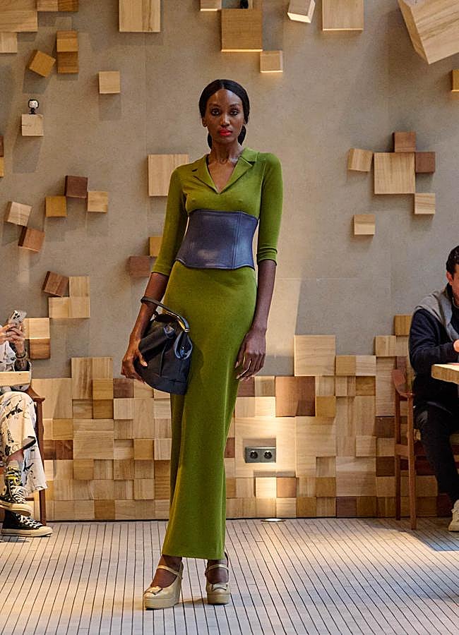 Imagen - Presentación de la nueva colección de Maison Mesa ene l restaurante Omeraki. Foto: Pablo Paniagua.