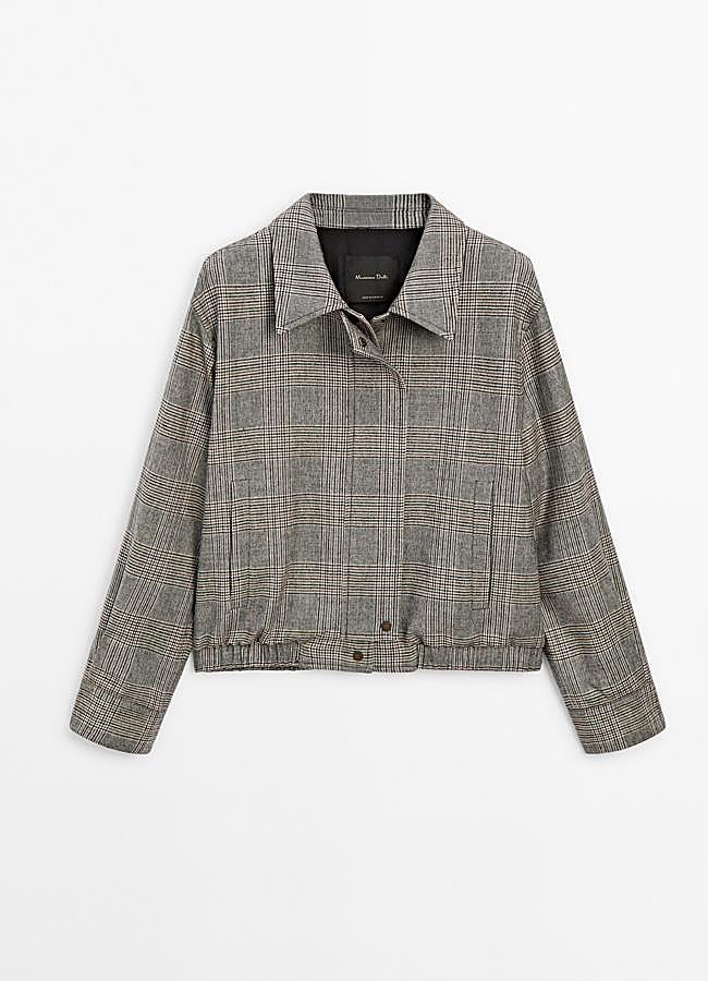 Imagen - Chaqueta estilo bomber con estapado de cuadros de Massimo Dutti. Foto: Massimo Dutti
