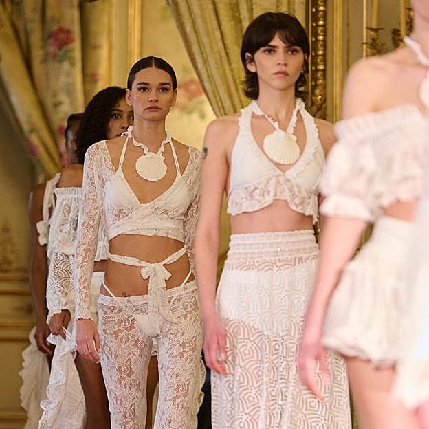 Encaje, volúmenes, modernidad e inspiración andaluza: así ha sido el fin de semana más fashion en Madrid es Moda