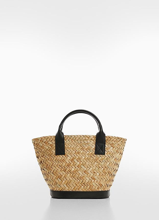 Imagen - Bolso de rafia natural con asas en negro de Mango Outlet.