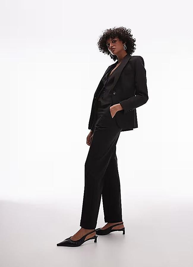 Imagen - Traje de tres piezas slim fit en negro