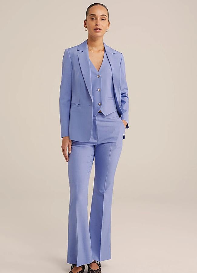 Imagen - Traje de tres piezas en tono lavanda