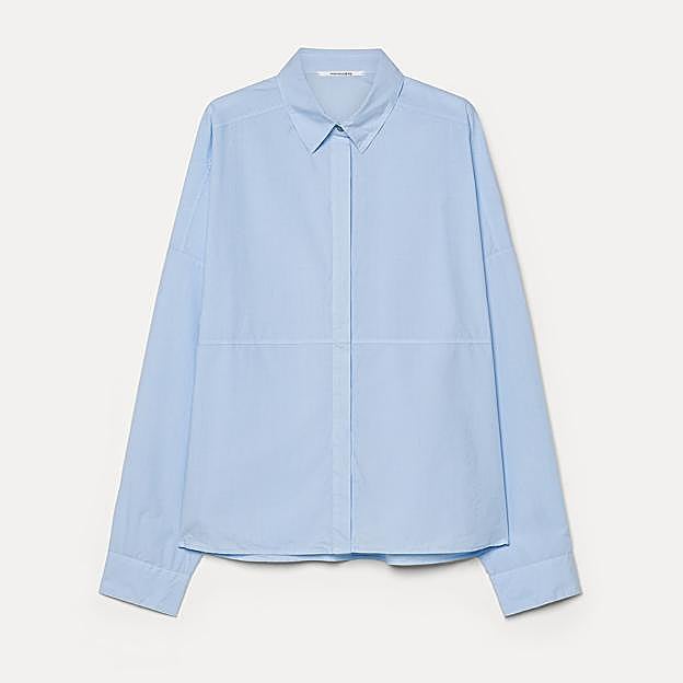 Imagen principal - Camisa a rayas de Antik Batik y modelos lisos de Pomandère.